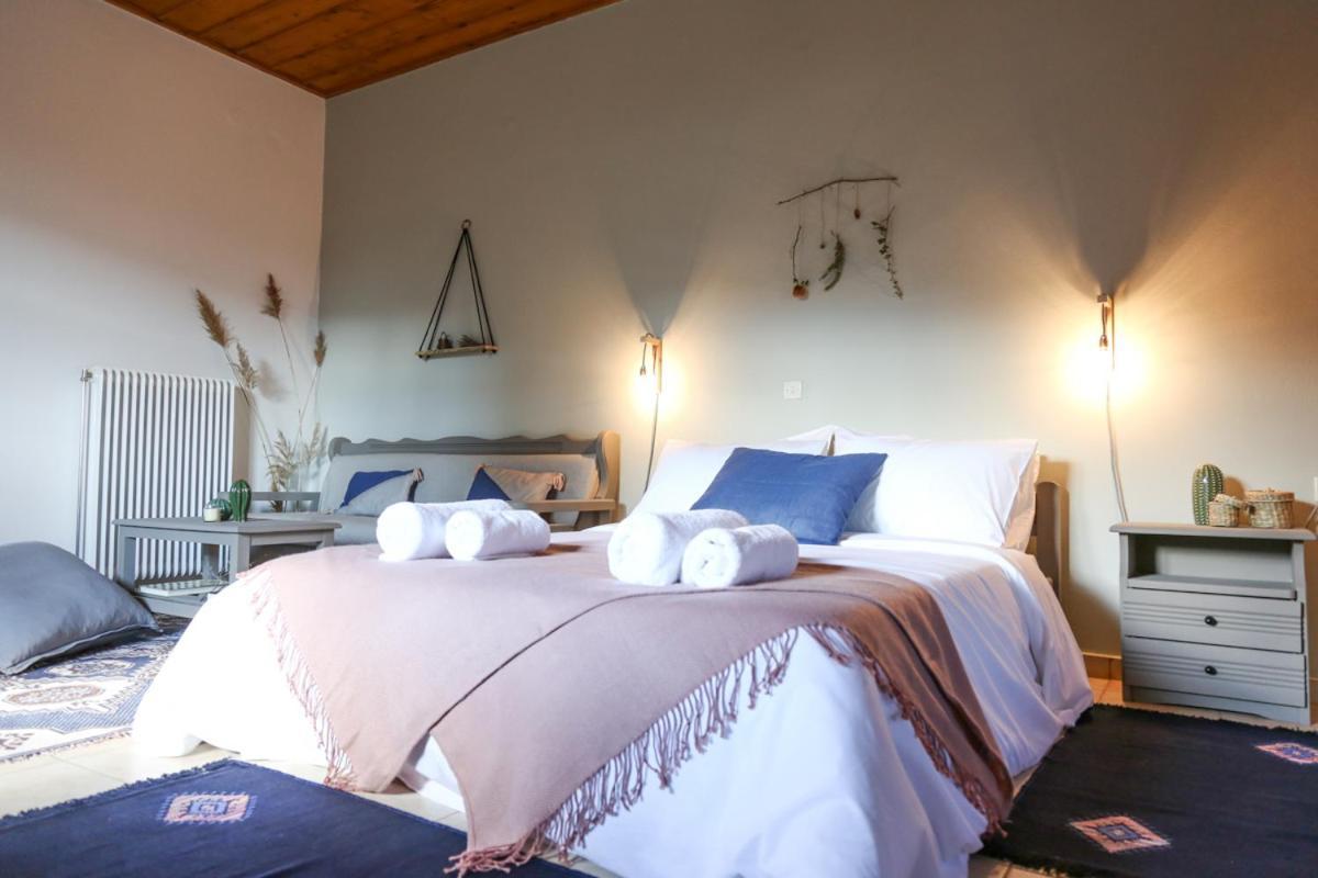 Orias Guesthouse & Farm Kalavryta Bagian luar foto