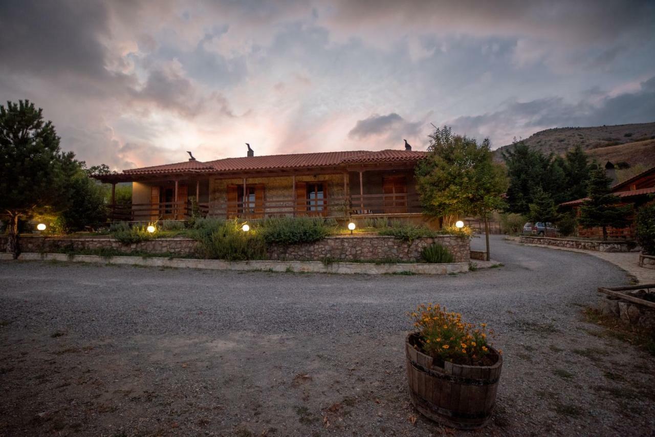 Orias Guesthouse & Farm Kalavryta Bagian luar foto